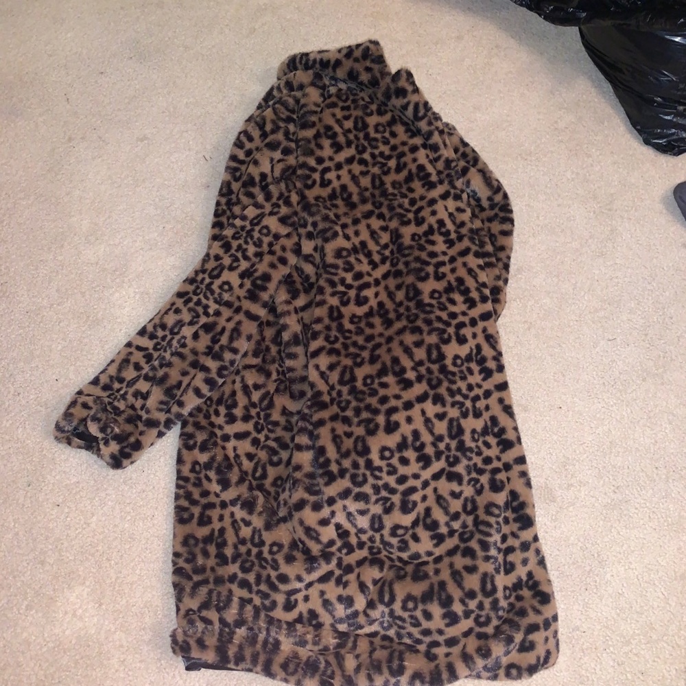 Leopard coat - Picture 3 of 6